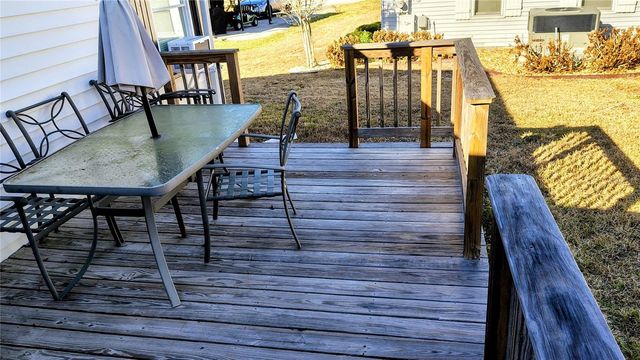 25039 PINE HILL, Leesburg, FL 34748