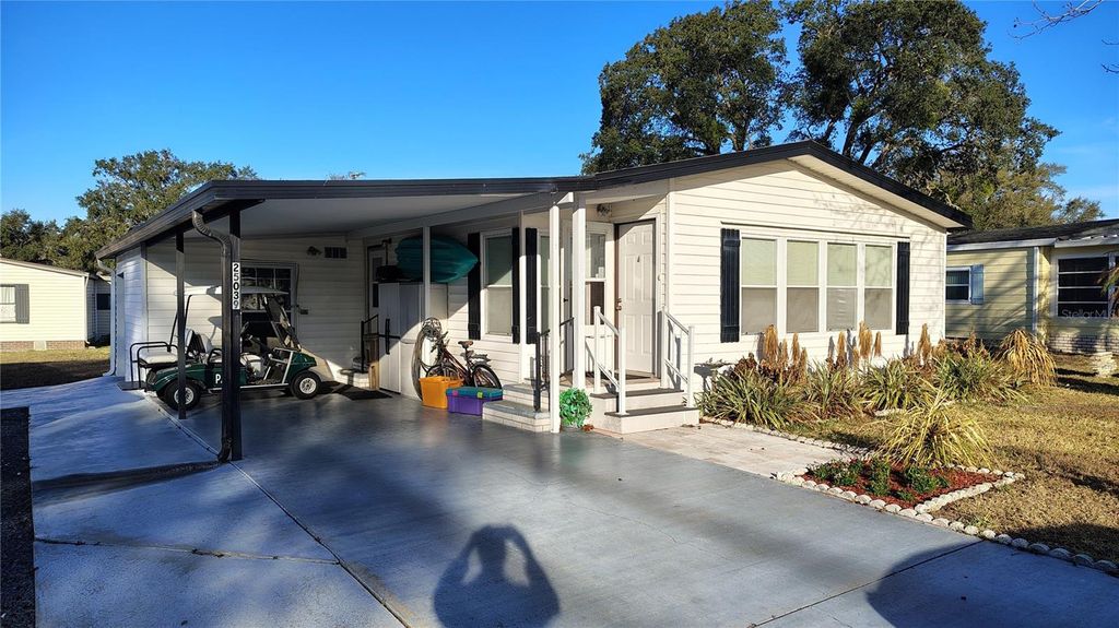 25039 PINE HILL, Leesburg, FL 34748