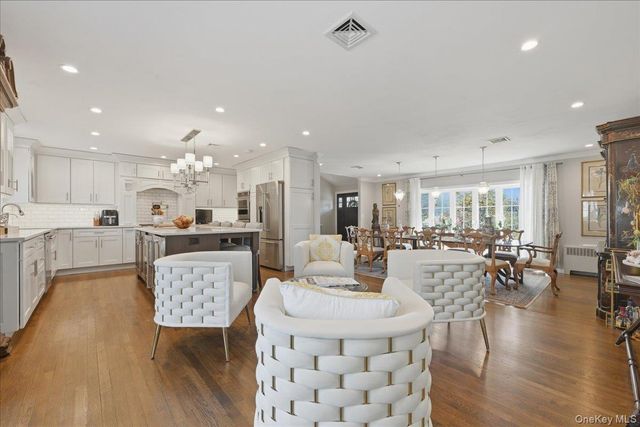 125 Highland Road, Glen Cove, NY 11542