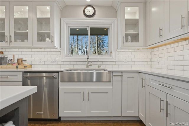 125 Highland Road, Glen Cove, NY 11542