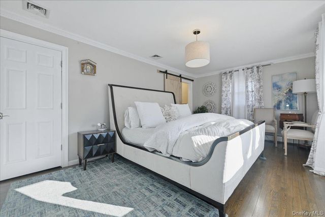 125 Highland Road, Glen Cove, NY 11542