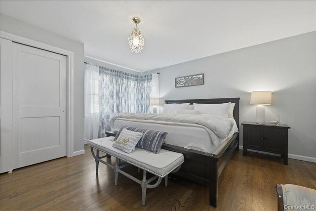 125 Highland Road, Glen Cove, NY 11542