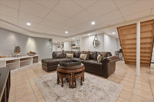 125 Highland Road, Glen Cove, NY 11542