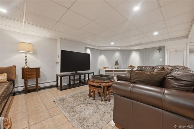 125 Highland Road, Glen Cove, NY 11542