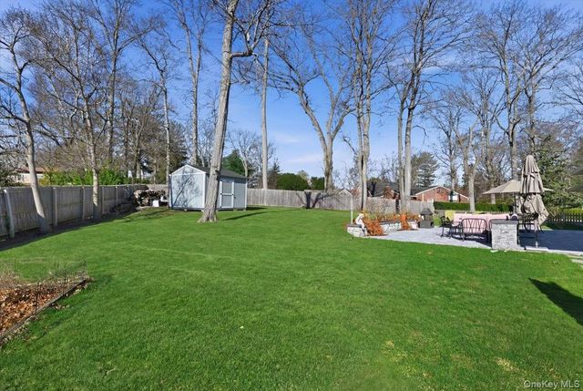 125 Highland Road, Glen Cove, NY 11542