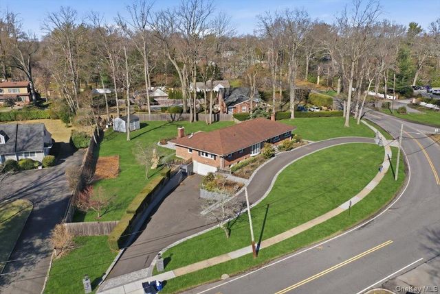 125 Highland Road, Glen Cove, NY 11542