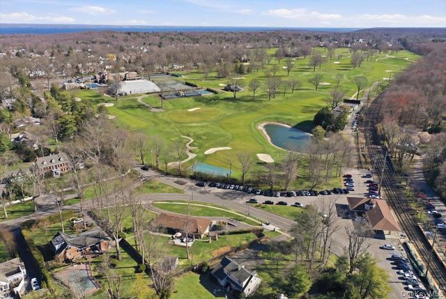 125 Highland Road, Glen Cove, NY 11542