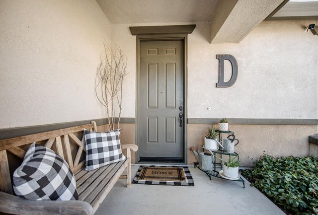 1337 Wawona Ct, Plumas Lake, CA 95961