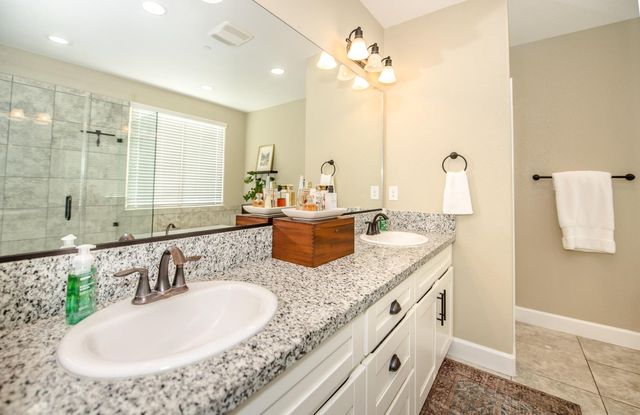 1337 Wawona Ct, Plumas Lake, CA 95961