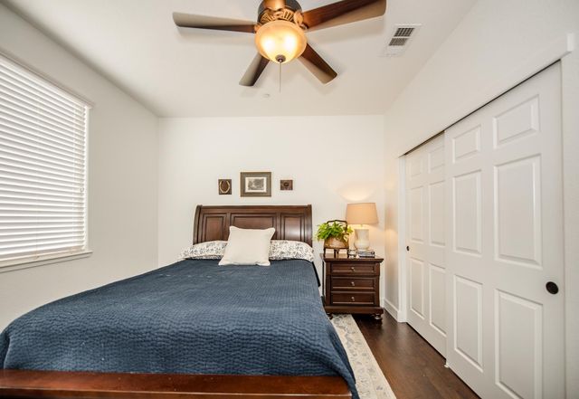 1337 Wawona Ct, Plumas Lake, CA 95961