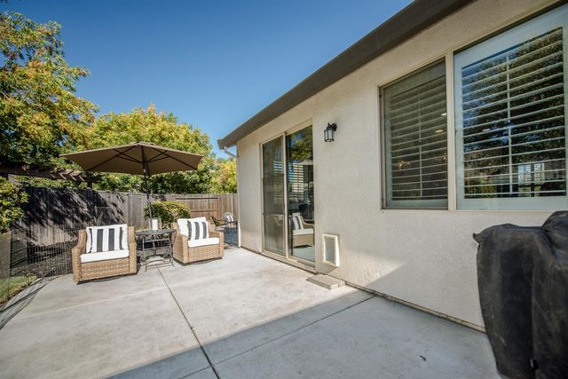 1337 Wawona Ct, Plumas Lake, CA 95961