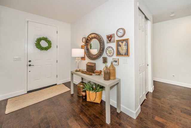 1337 Wawona Ct, Plumas Lake, CA 95961