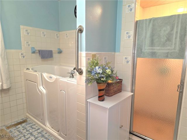 1307 Plum Street, Parkersburg, WV 26101