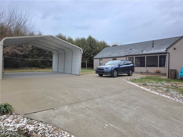 1307 Plum Street, Parkersburg, WV 26101