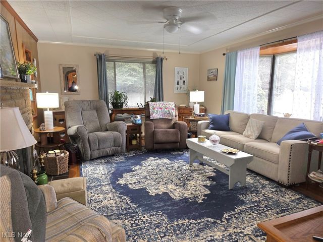 1307 Plum Street, Parkersburg, WV 26101