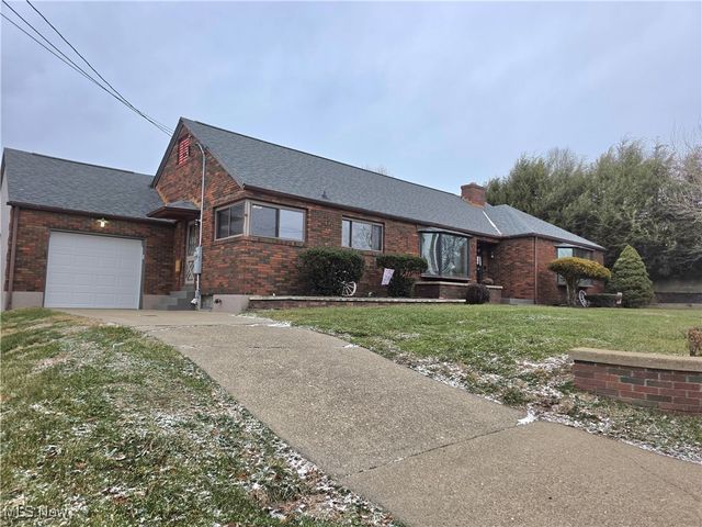 1307 Plum Street, Parkersburg, WV 26101