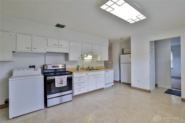 4307 Meadowcroft Road, Dayton, OH 45429