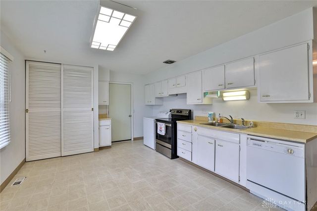 4307 Meadowcroft Road, Dayton, OH 45429