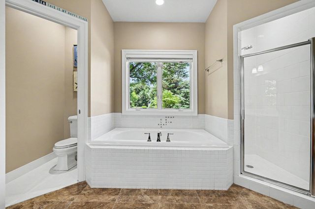 3404 Glenstone Court SE 18, Grand Rapids, MI 49546