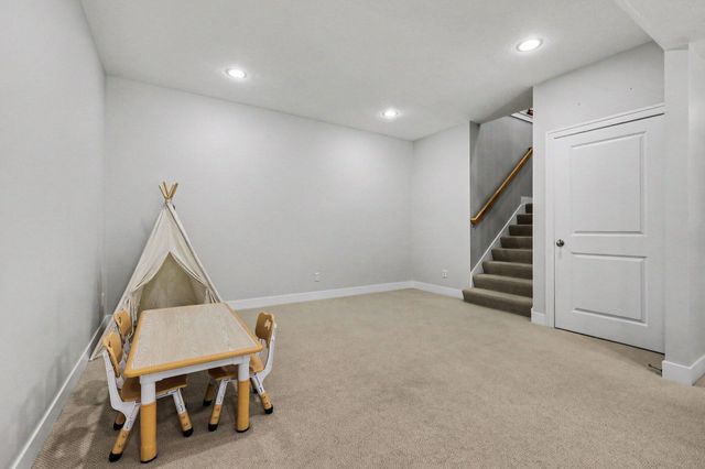 3404 Glenstone Court SE 18, Grand Rapids, MI 49546