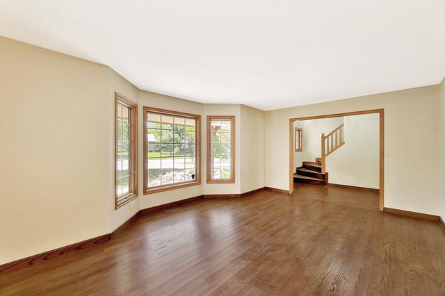 2530 N Greenleaf Ct, Wichita, KS 67226