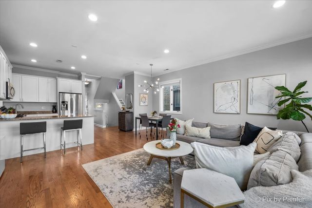 2216 N Hamilton Avenue 3, Chicago, IL 60647