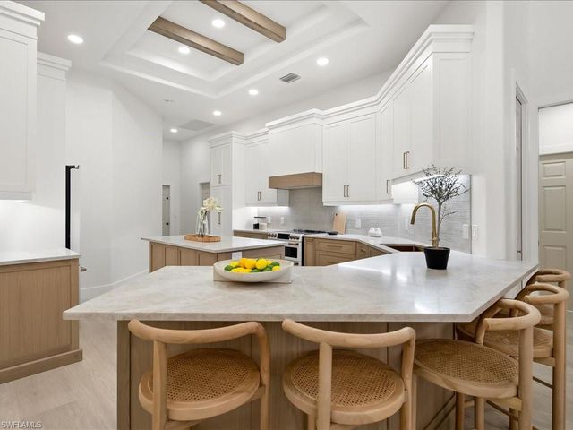 9541 Wilshire Lakes BLVD, Naples, FL 34109