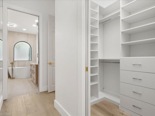 9541 Wilshire Lakes BLVD, Naples, FL 34109