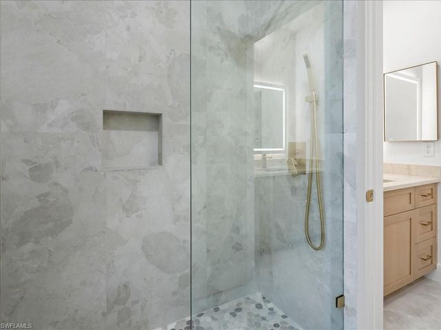 9541 Wilshire Lakes BLVD, Naples, FL 34109