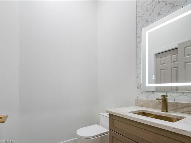 9541 Wilshire Lakes BLVD, Naples, FL 34109