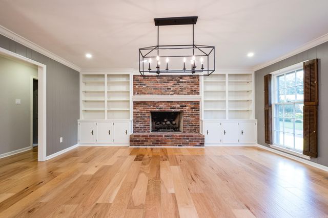 26 Longlea Drive, Little Rock, AR 72212