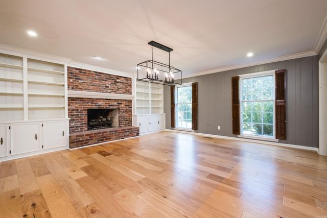 26 Longlea Drive, Little Rock, AR 72212
