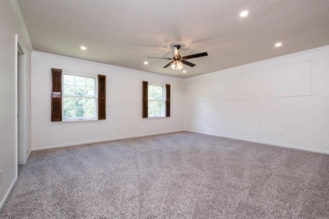 26 Longlea Drive, Little Rock, AR 72212