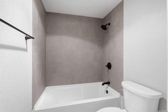 3678 Hidden Dr Apt 902, San Antonio, TX 78217