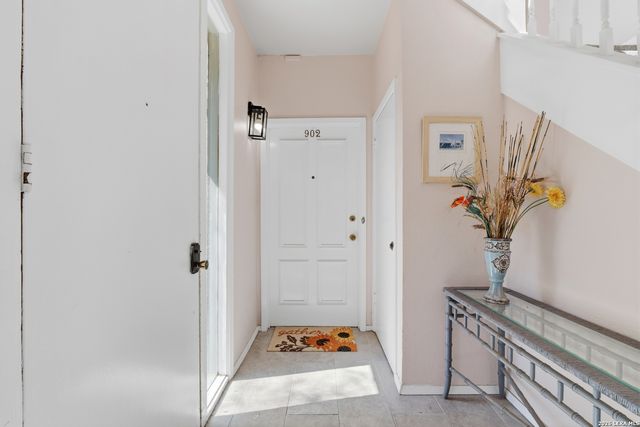 3678 Hidden Dr Apt 902, San Antonio, TX 78217