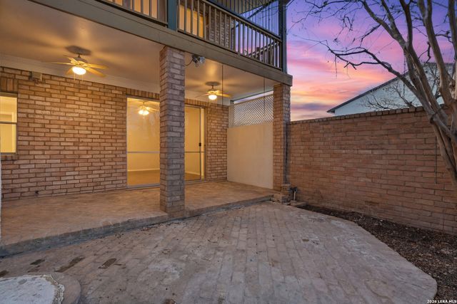 3678 Hidden Dr Apt 902, San Antonio, TX 78217