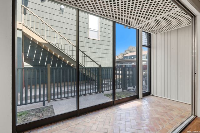 3678 Hidden Dr Apt 902, San Antonio, TX 78217