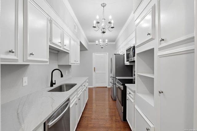 3678 Hidden Dr Apt 902, San Antonio, TX 78217