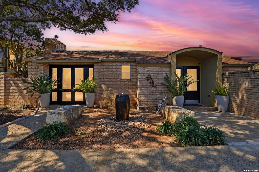 3678 Hidden Dr Apt 902, San Antonio, TX 78217