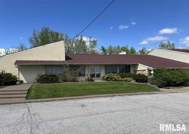 3711 HARRISON Street, Davenport, IA 52806