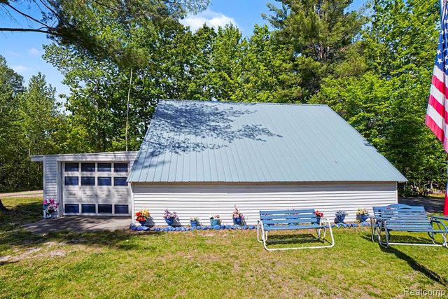 4772 S Bard Road, Beaverton, MI 48612