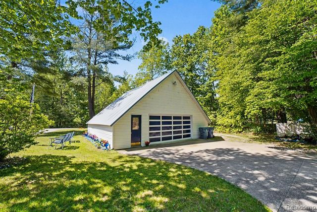 4772 S Bard Road, Beaverton, MI 48612