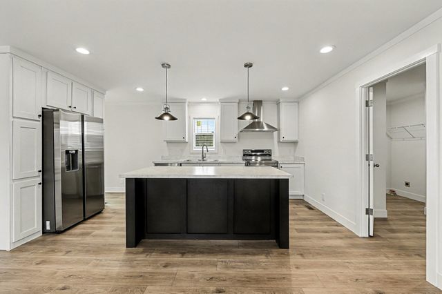 1344 Givhans Road, Ridgeville, SC 29472