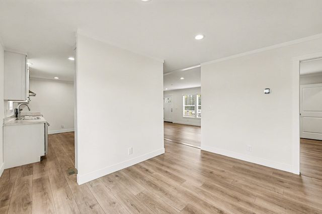 1344 Givhans Road, Ridgeville, SC 29472