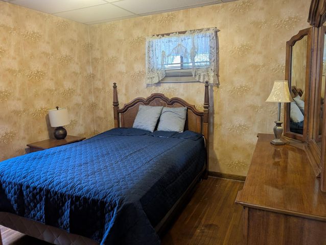 3907 Vincent Avenue N, Minneapolis, MN 55412