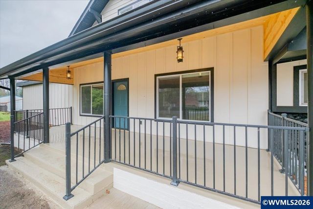 28411 Liberty Rd, Sweet Home, OR 97386