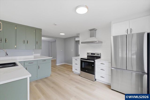 28411 Liberty Rd, Sweet Home, OR 97386