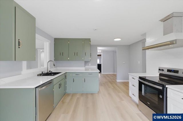 28411 Liberty Rd, Sweet Home, OR 97386