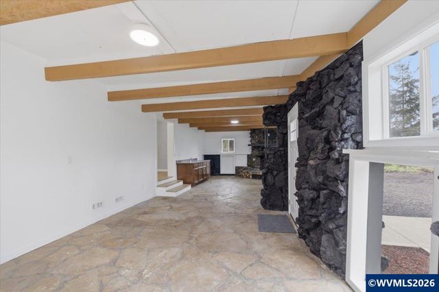 28411 Liberty Rd, Sweet Home, OR 97386