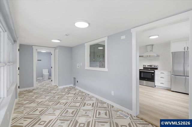 28411 Liberty Rd, Sweet Home, OR 97386